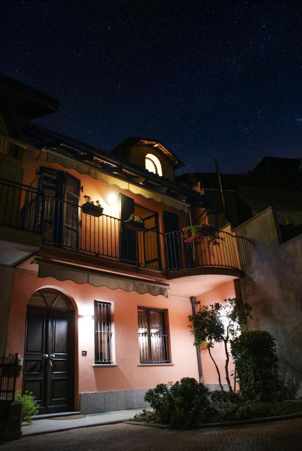 Casa Caroli, Charme E Comfort Nel Cuore Di Alba מראה חיצוני תמונה