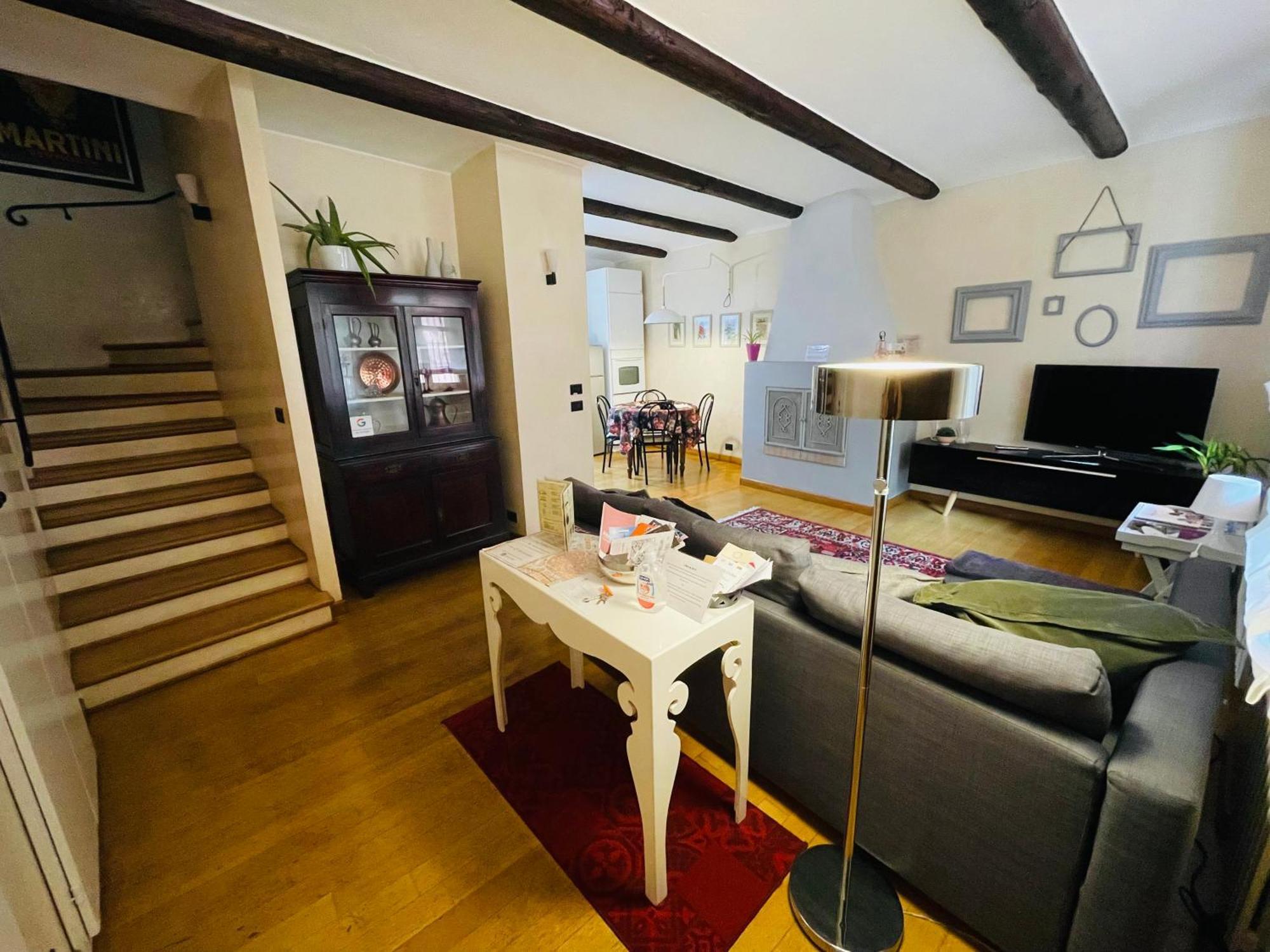 Casa Caroli, Charme E Comfort Nel Cuore Di Alba מראה חיצוני תמונה