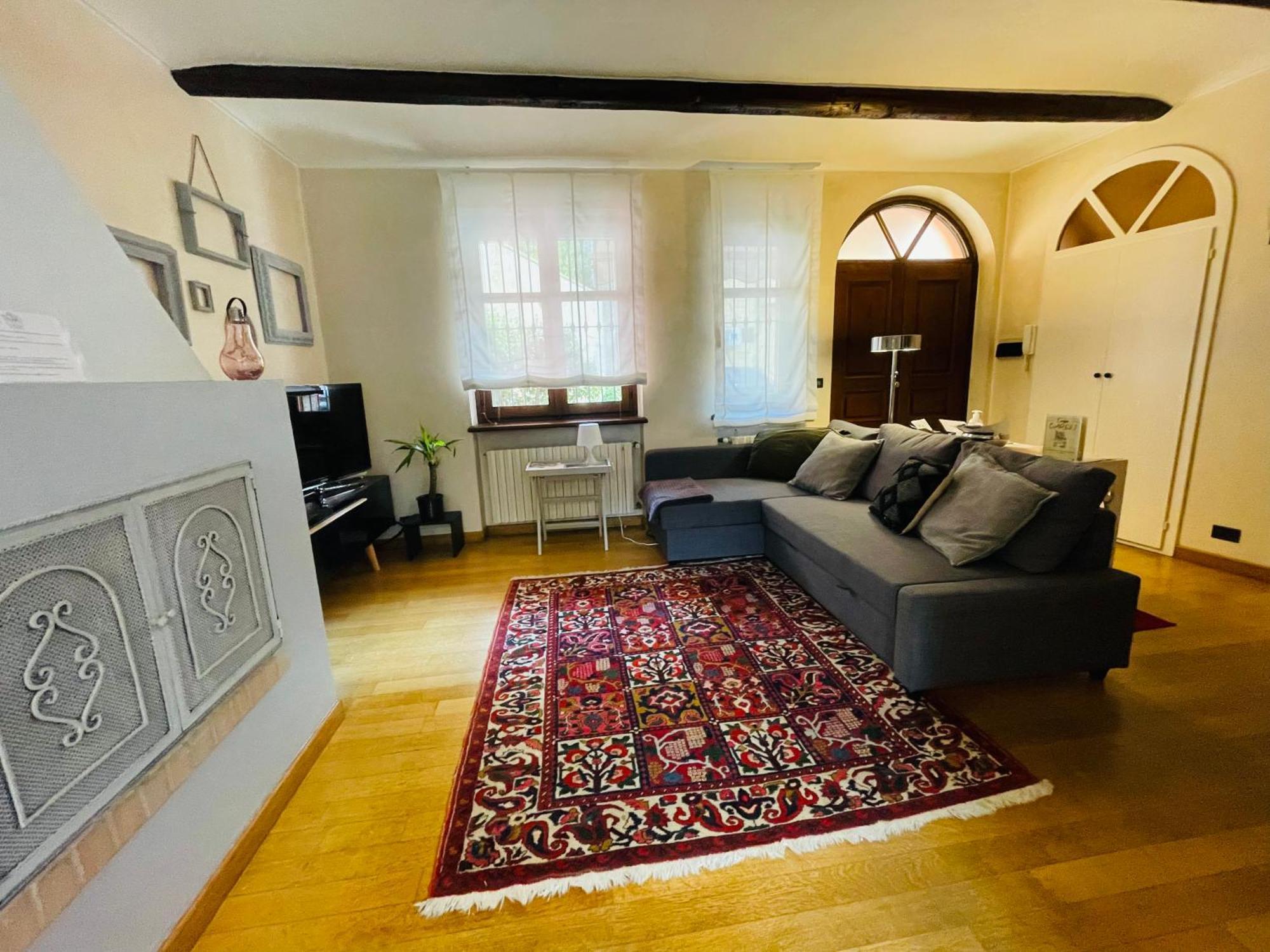 Casa Caroli, Charme E Comfort Nel Cuore Di Alba מראה חיצוני תמונה