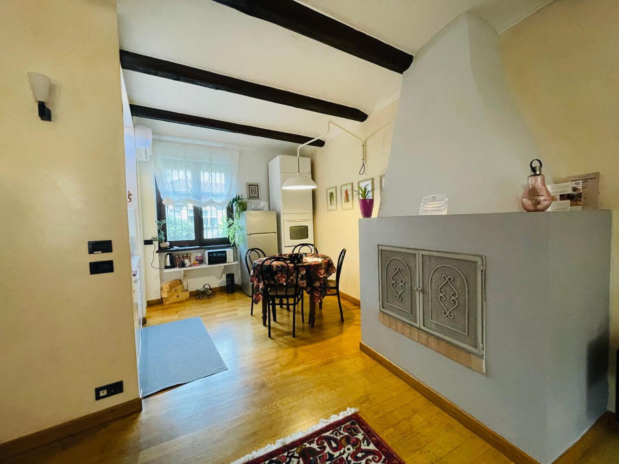 Casa Caroli, Charme E Comfort Nel Cuore Di Alba מראה חיצוני תמונה
